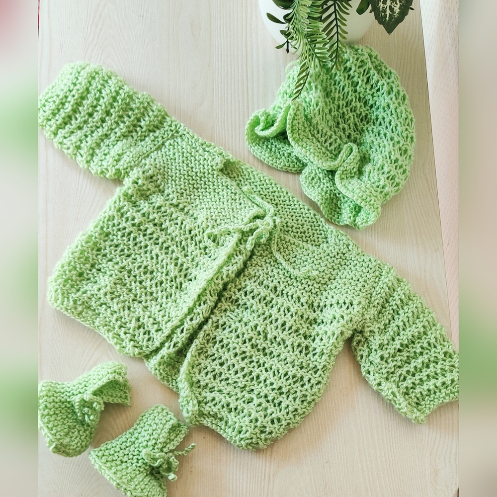 Hand-Knit Lime Green Baby Sweater Set Size 0-6 Months